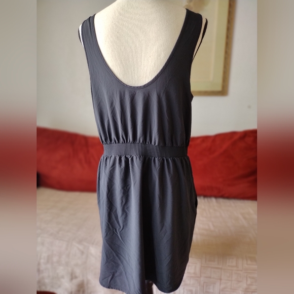 All In Motion Black Sleeveless Lightweight Athletic Cinched Dress - Picture 2 of 8